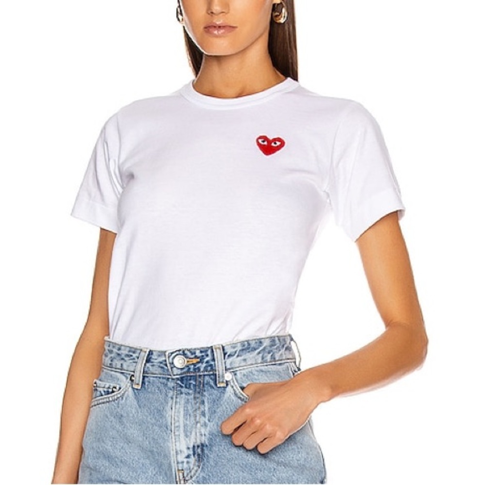 COMME DES GARCONS PLAY
Cotton Red Emblem Tee | Large